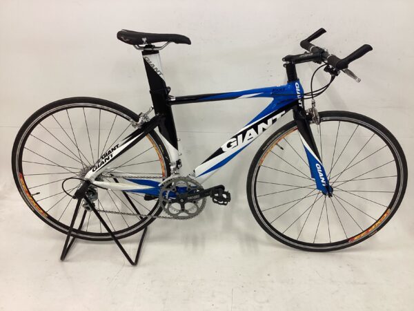 浜松店 最新入荷情報】GIANT（ジャイアント） FCR1 クロスバイク 入荷