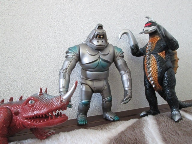 東宝怪獣シリーズ 電子怪獣メカニコング 他 レビュー | 徒然なるTOY