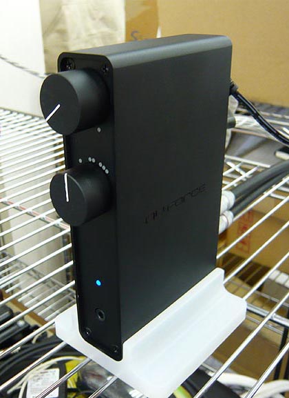 NuForce社の超小型デジタルプリメインアンプ「icon」用純銀線