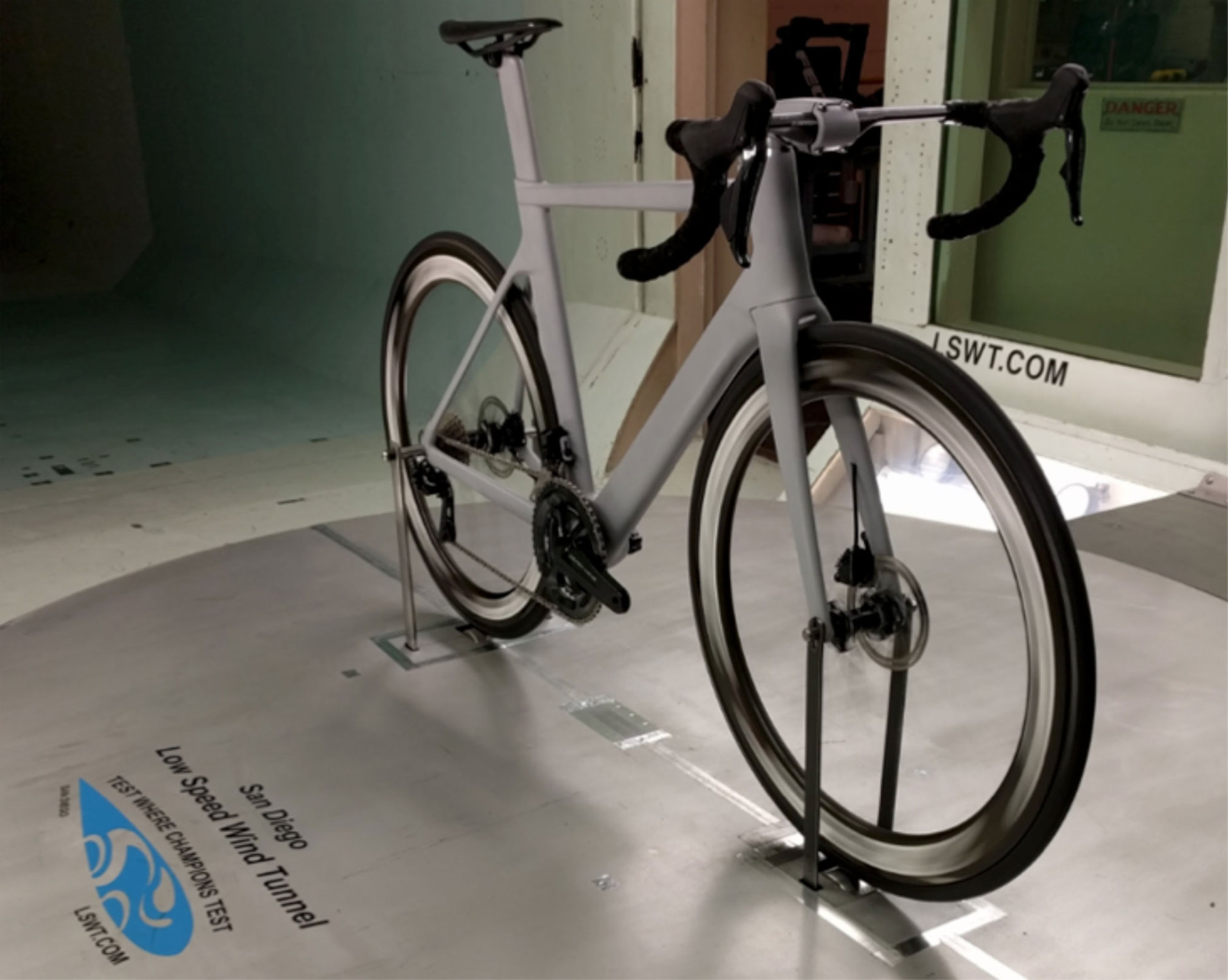 FELT (フェルト) AR | Advanced | 105 2022年モデル 超軽量 ディスク