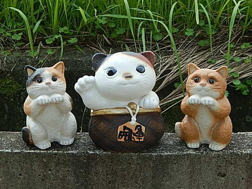 楽天市場】開運招き猫信楽焼猫の置物幸福まねき猫 タマとミケ 仲良く