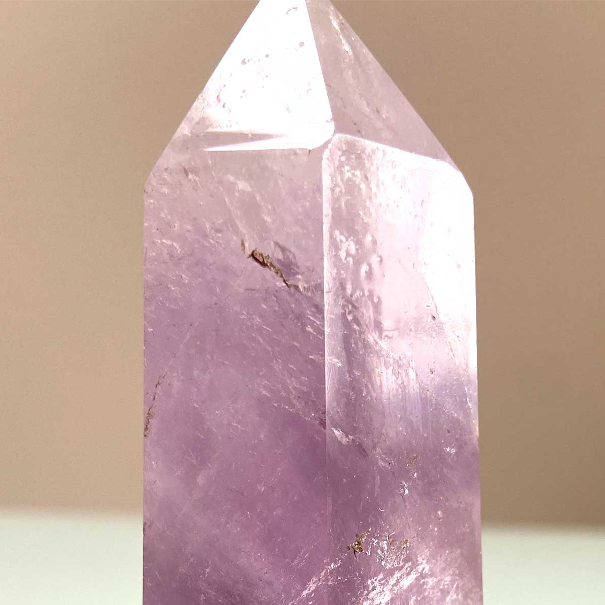 夢幻紫水晶ポイント 癒し石‼️アメジスト 六角柱 ポイント - yuka