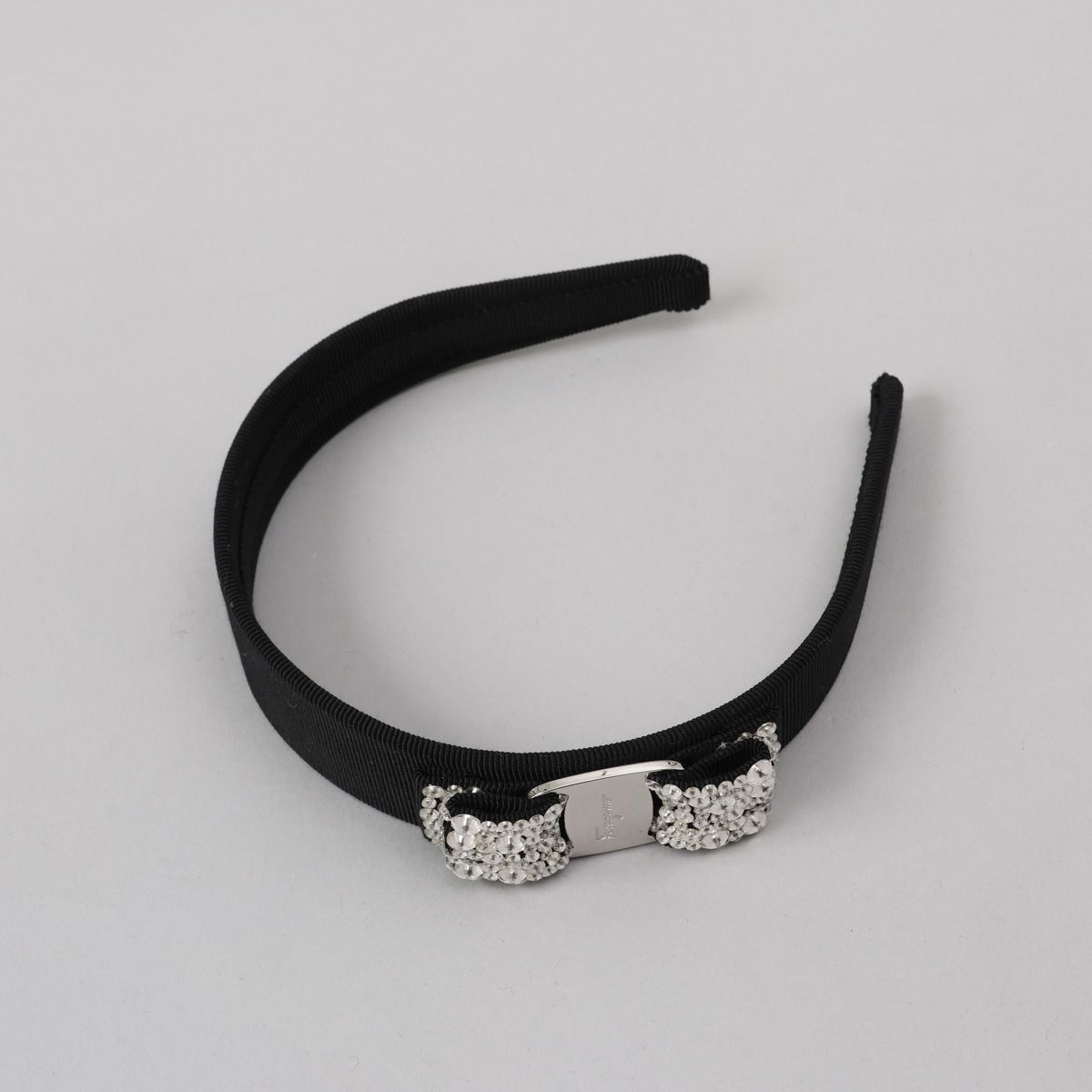 楽天市場】フェラガモ FERRAGAMO ヘアバンド カチューシャ ヴァラ