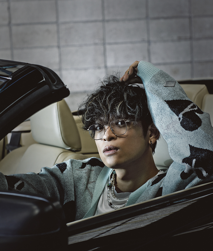 THE ORAL CIGARETTESの新曲MVにフォード マスタングコンバーチブルが