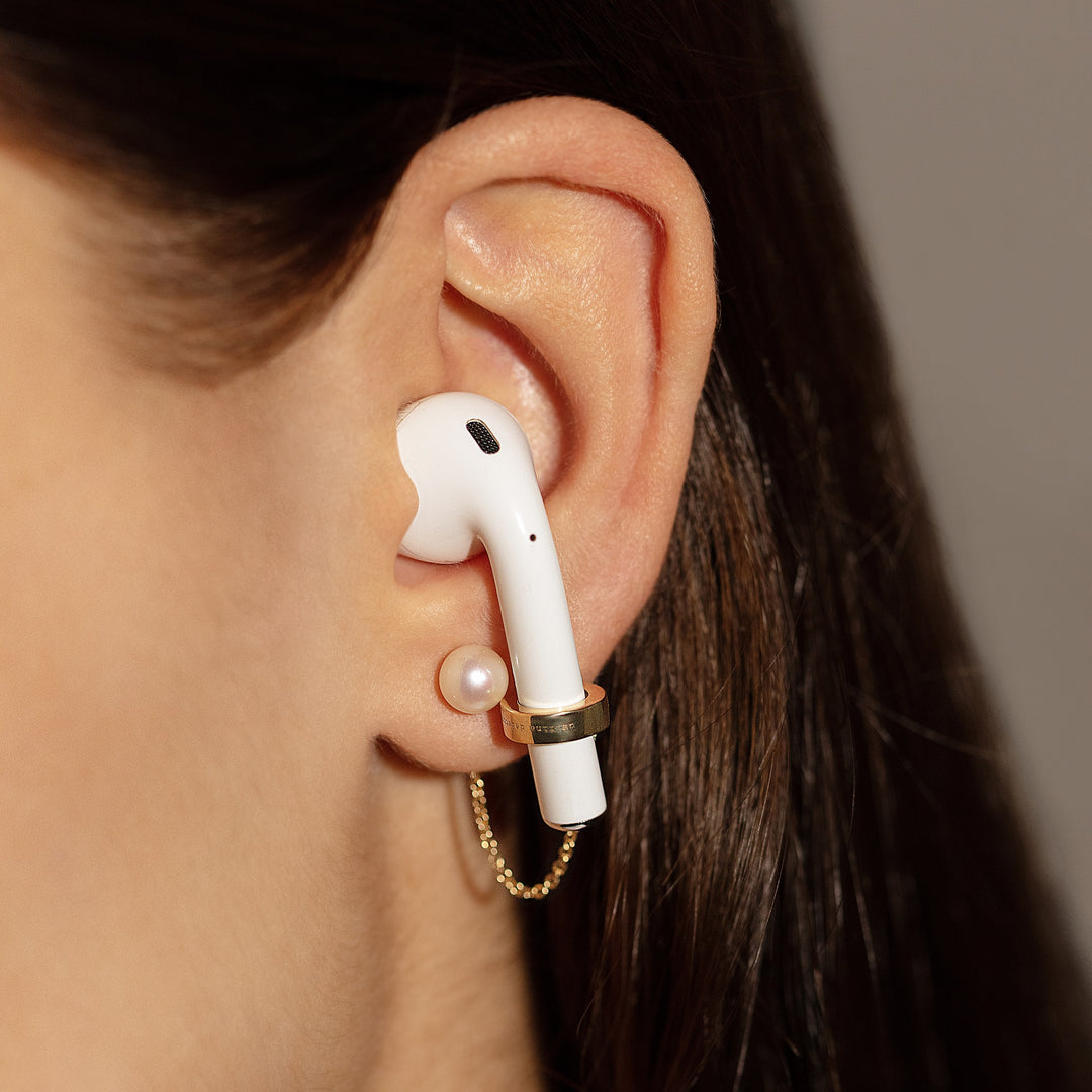Pearl Sonic earpod earrings – DELFINA DELETTREZ