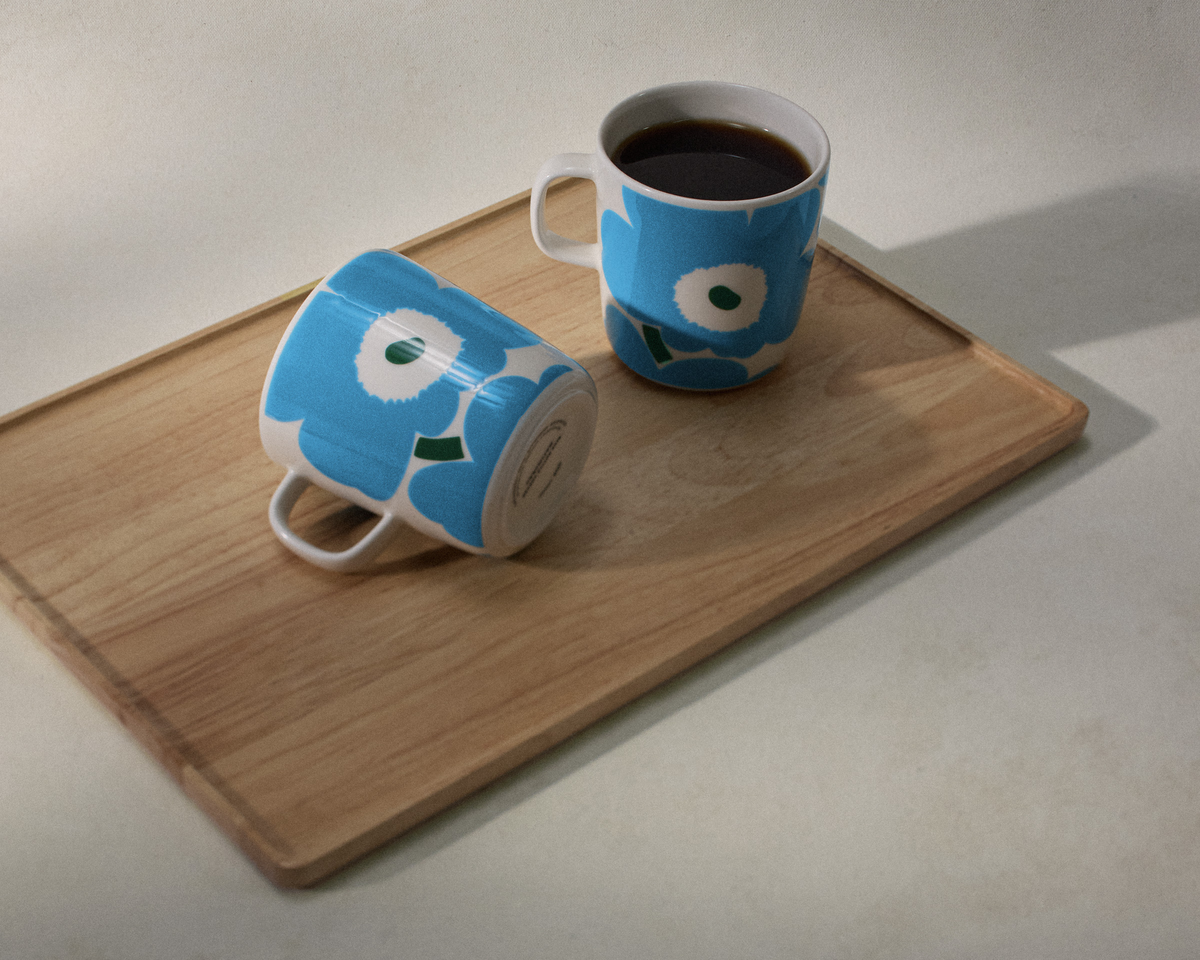 ブルーボトルコーヒーがマリメッコと再びコラボ エプロンなどの限定