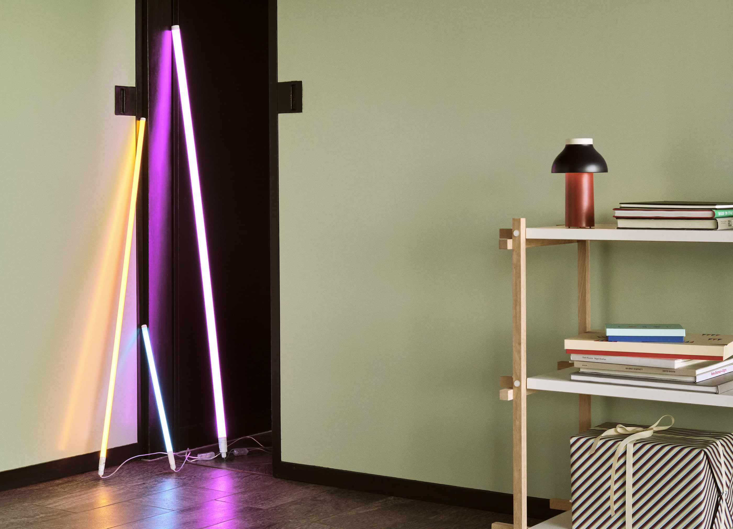 NEON TUBE LED SLIM 50 - 照明 | 【公式】HAYオンラインストア