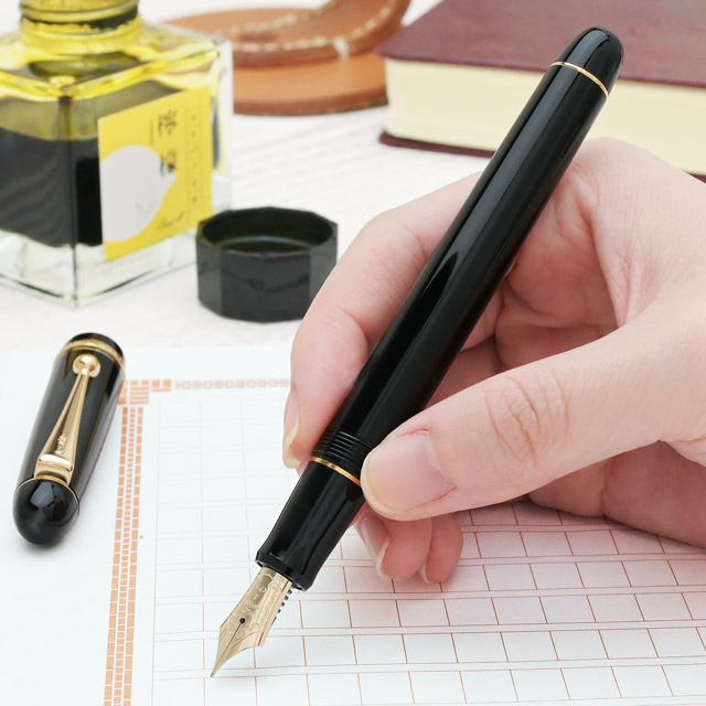 PILOT パイロット カスタム74万年筆 ブラック ミュージック コース