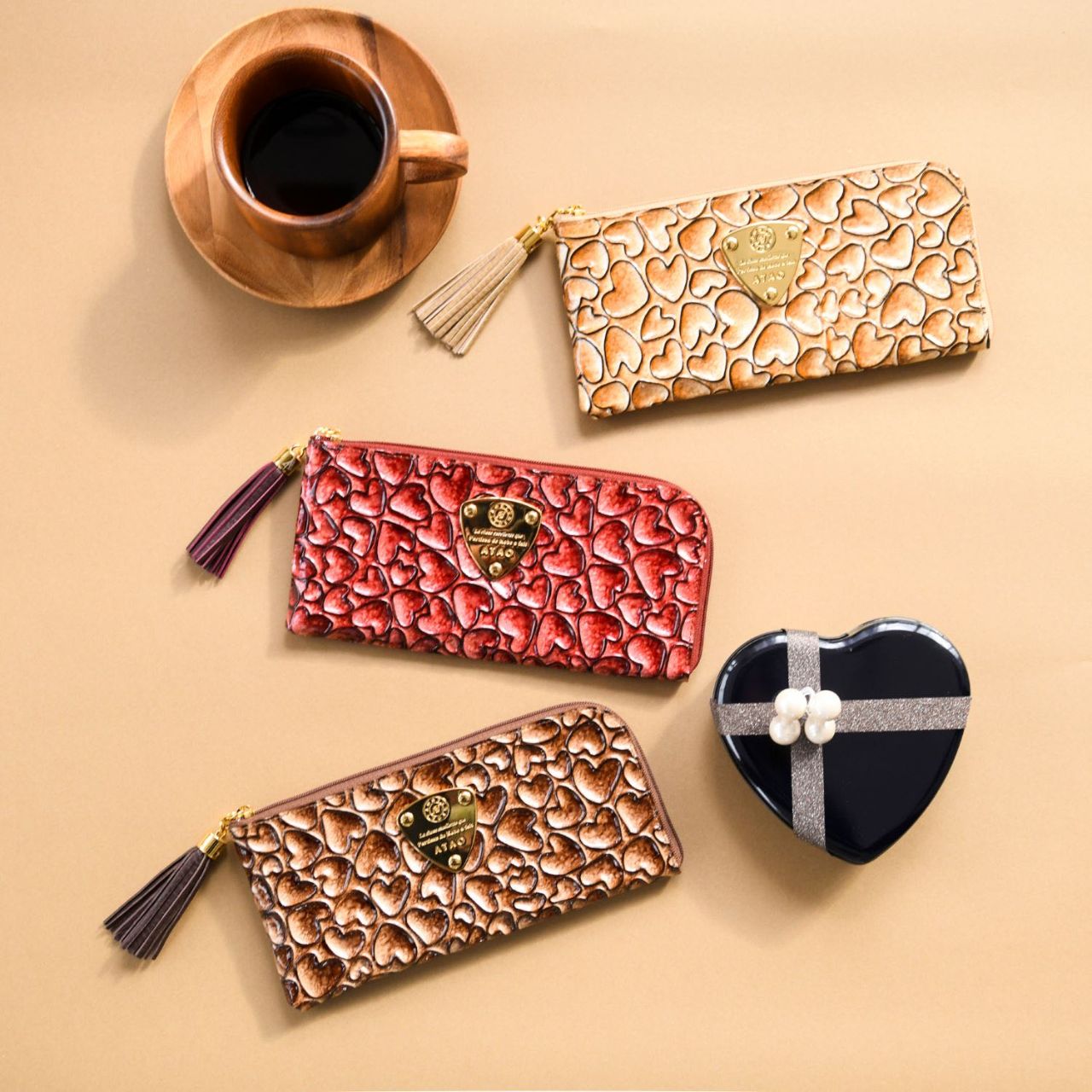 ATAO(アタオ)春の気分が高まる幸福デザイン「ハッピーヴィトロ