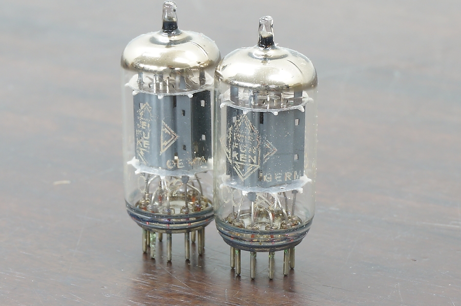 TELEFUNKEN ECC82 Smooth plate 12AU7 NOS管 70年代@27814 / 中古