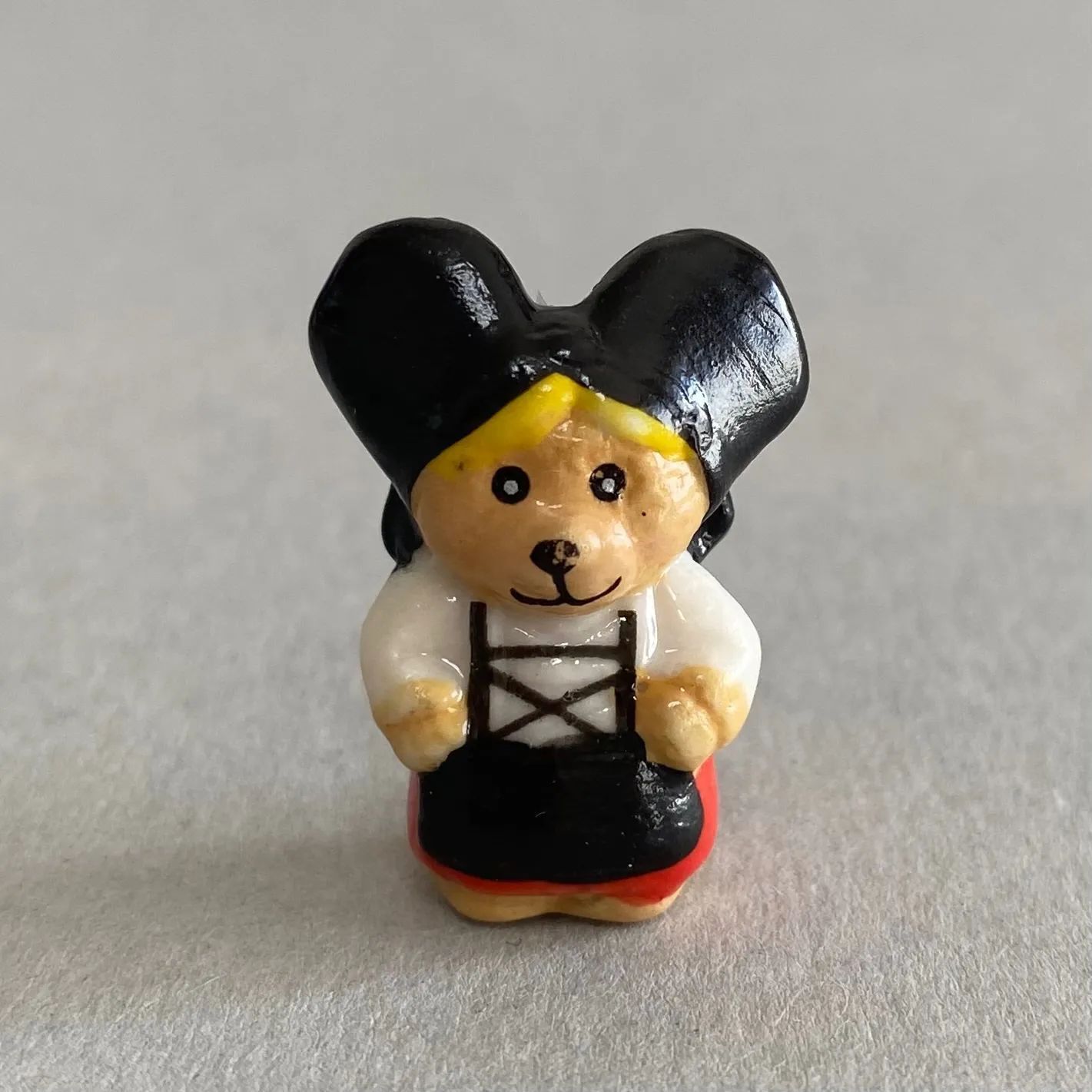 アルザスのくまさんのフェーブ／民族衣装／フランス雑貨／陶器