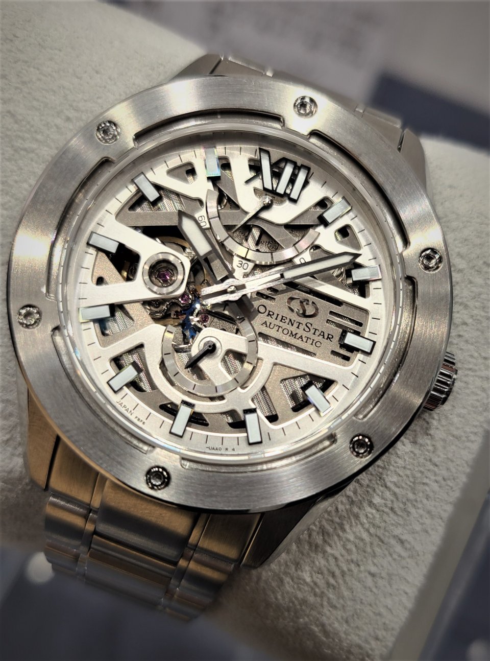 エプソン「Orient Star」の『アバンギャルドスケルトン』に新モデル