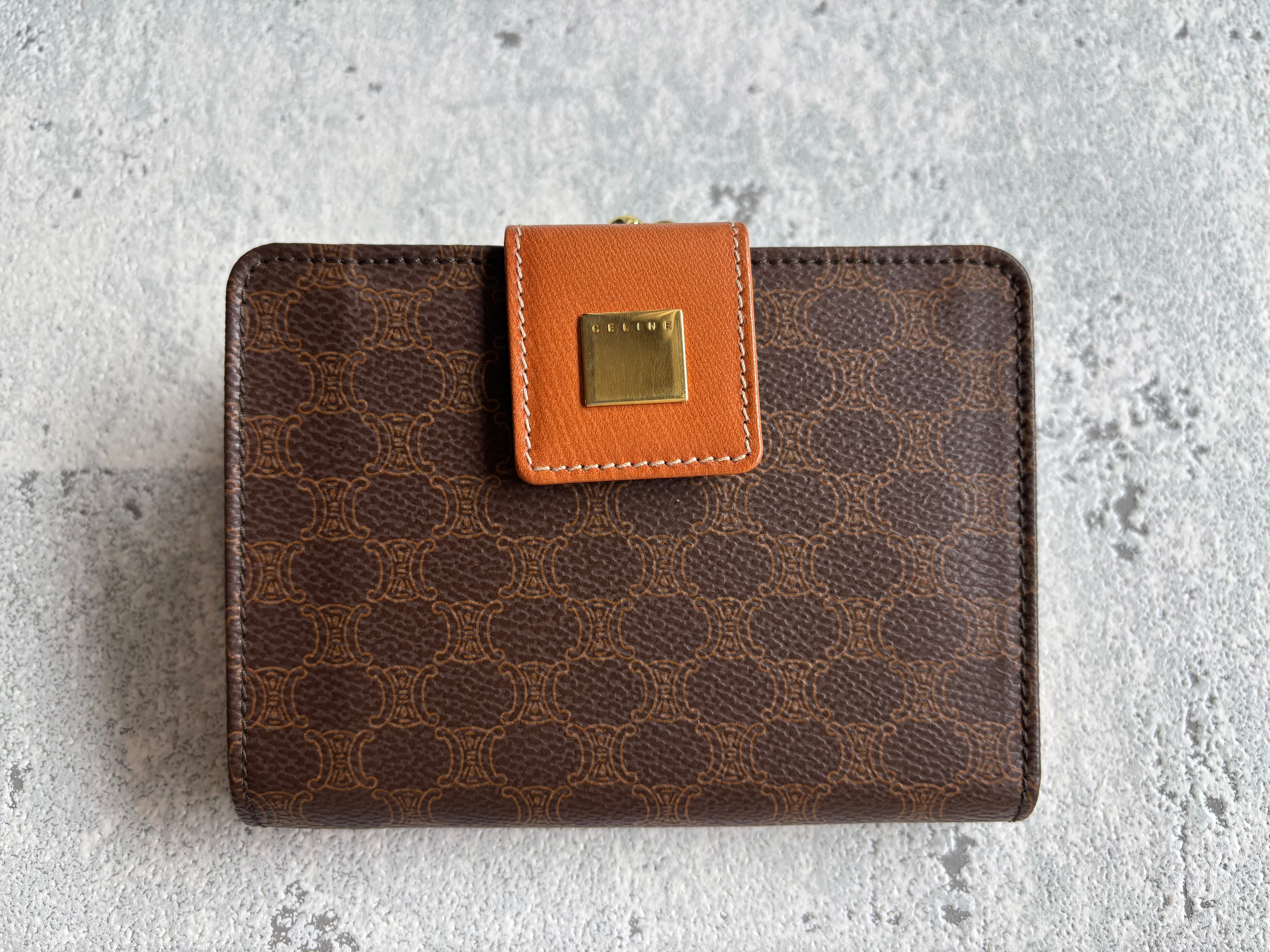CELINE フラップスクエアプレート マカダム柄 がま口財布 | Petit luxe
