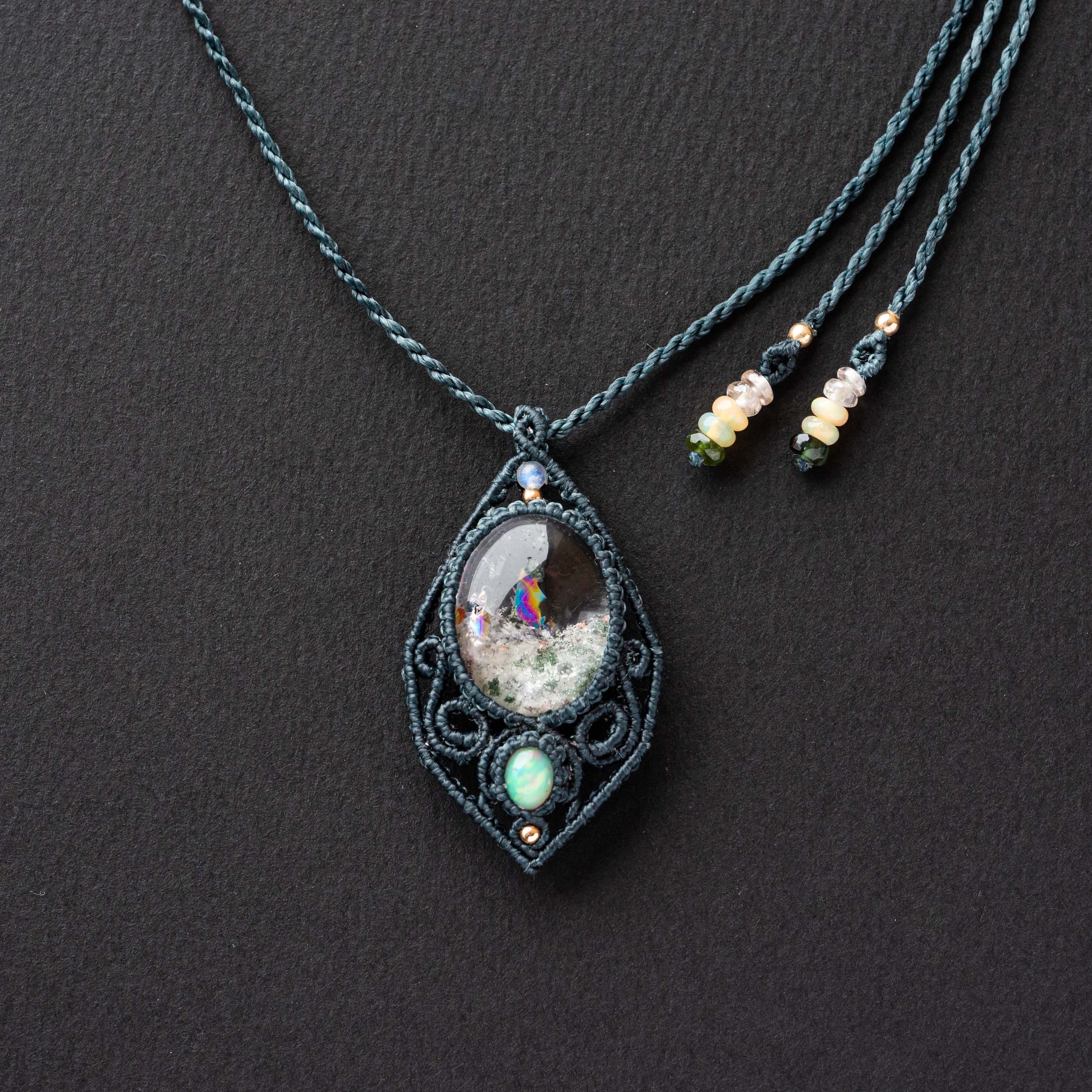 お客様オーダー品】ガーデンクォーツ+オパールのマクラメ編み 天然石