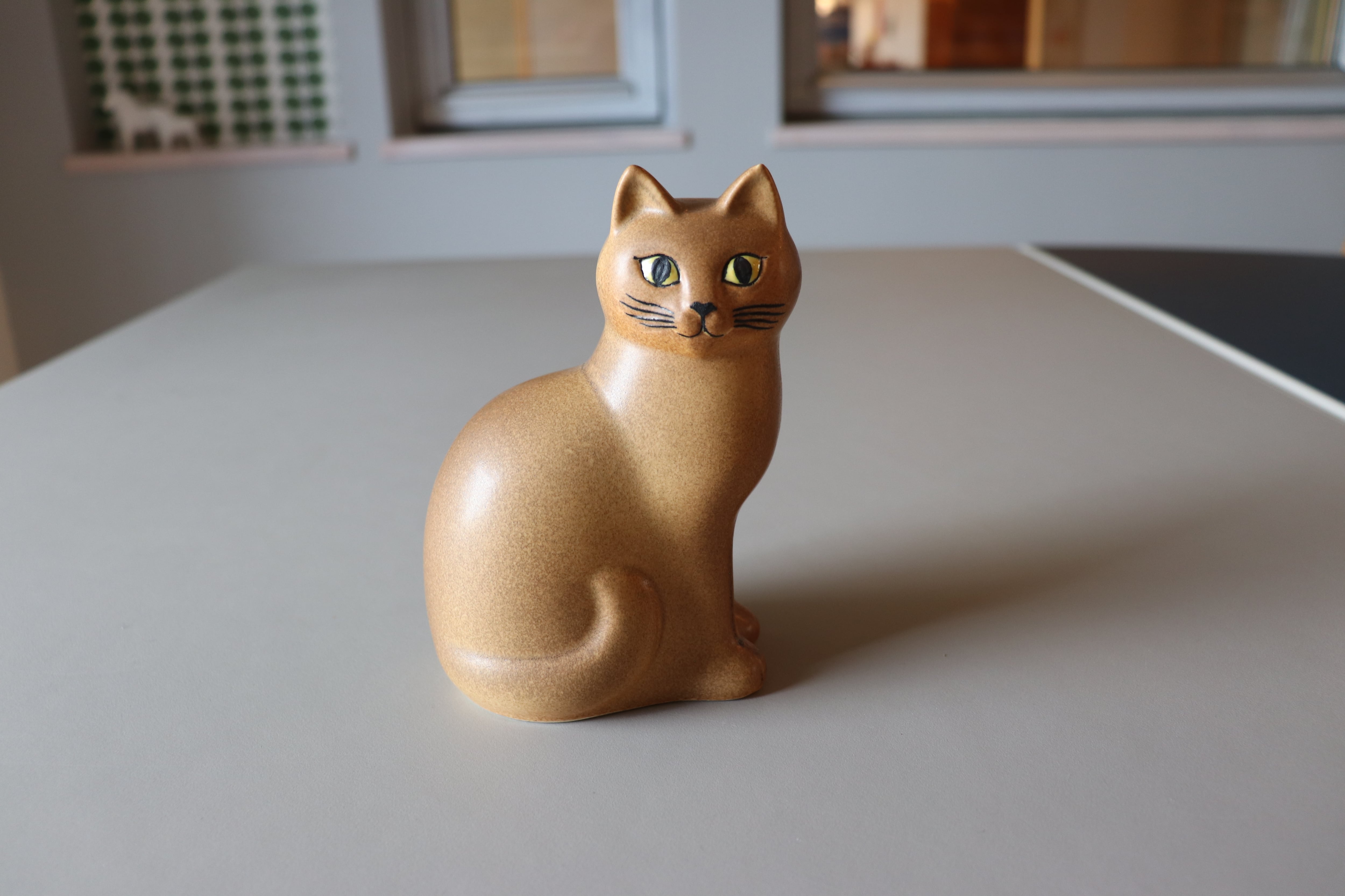 リサラーソン キャットマンズ ミディアム ブラウン 陶器 | Linnel Home