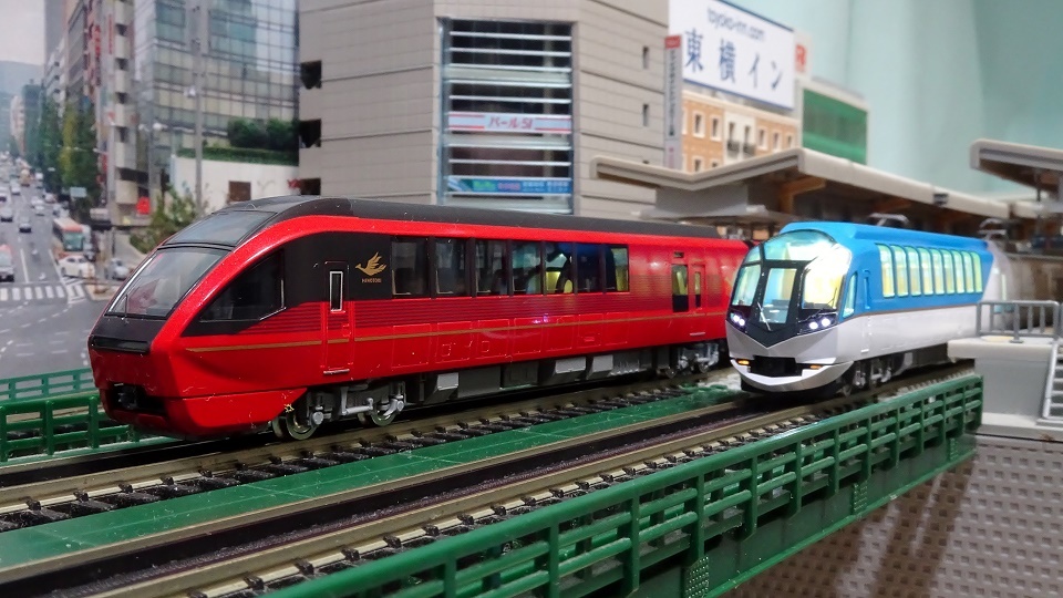 近鉄 80000系(ひのとり・6両編成) 入線！！ - ビスタ模型鉄道