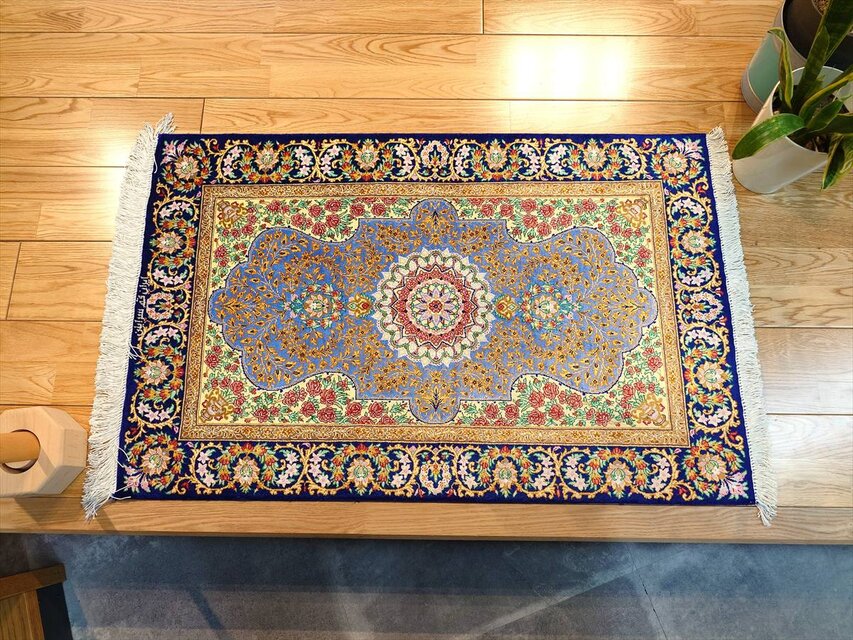 ペルシャ絨毯クム産シルク サラヤン工房 玄関マット 92x60㎝ ブルー