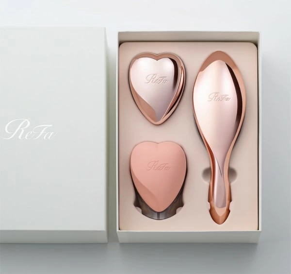 ギフトとしても好評の「ReFa」ブラシシリーズより、人気の3点セットを