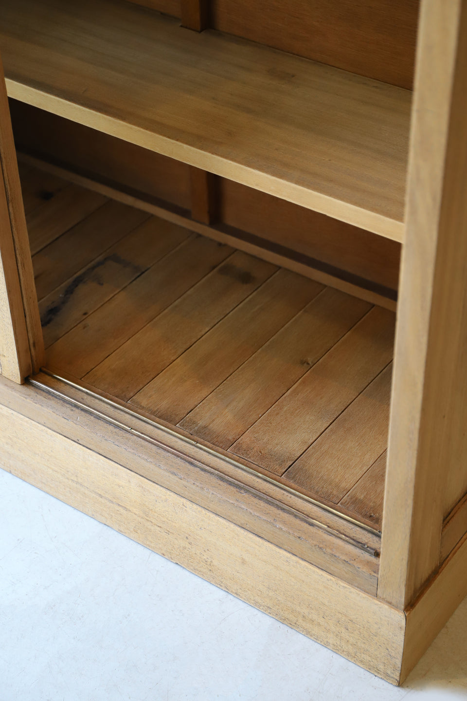 ジャパンヴィンテージ ダイヤガラス キャビネット 戸棚 収納 古道具