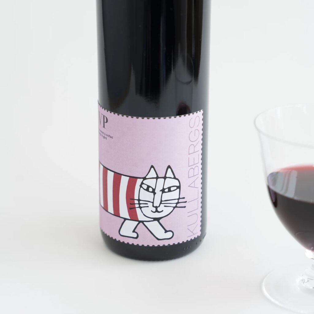 陶芸家、リサ・ラーソンのエチケットが目印。スウェーデンを代表する