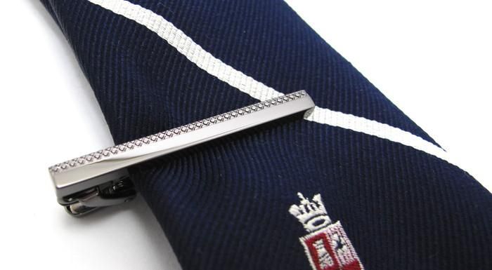 TATEOSSIAN（タテオシアン） グリッドタイバー(ガンメタル)（ネクタイ