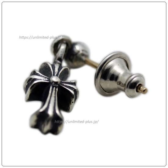 クロムハーツ（Chrome Hearts）ピアス ドロップ スタックCHクロス