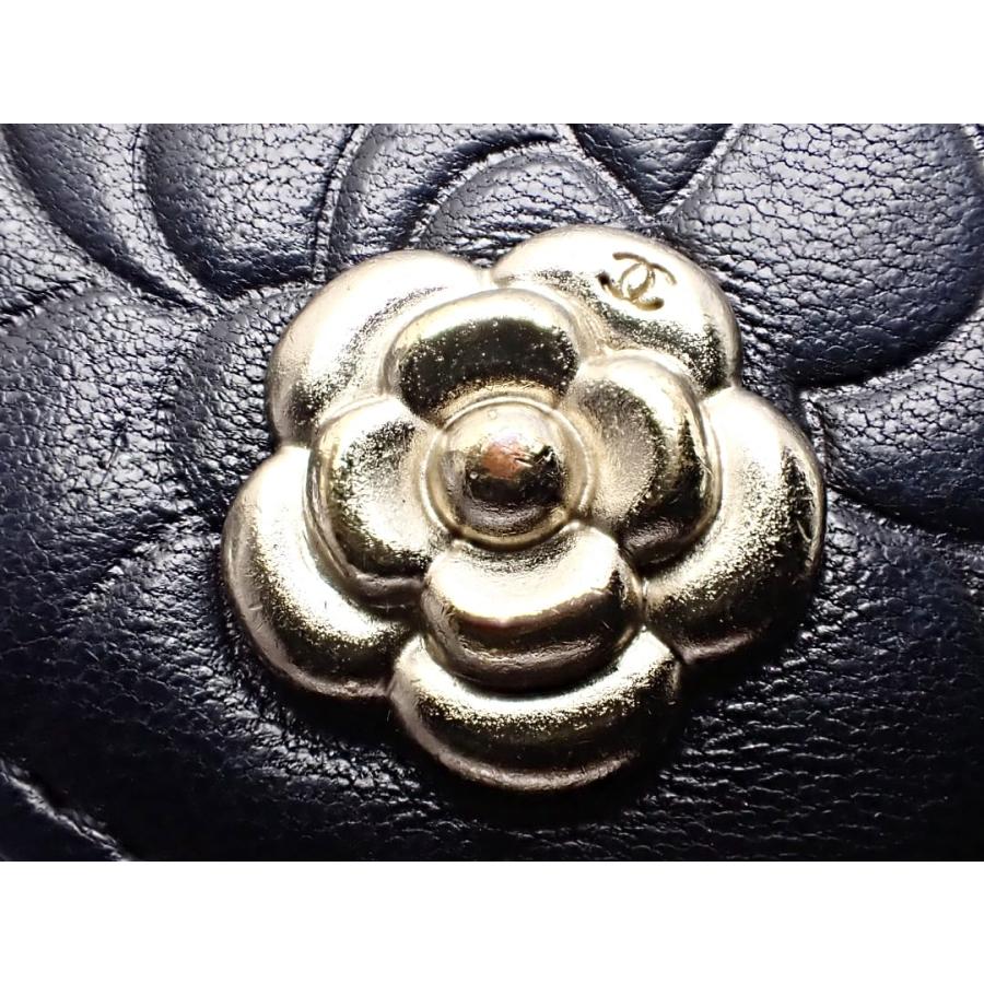 CHANEL（シャネル） カメリア エンボス 三つ折り 長財布 ラムスキン