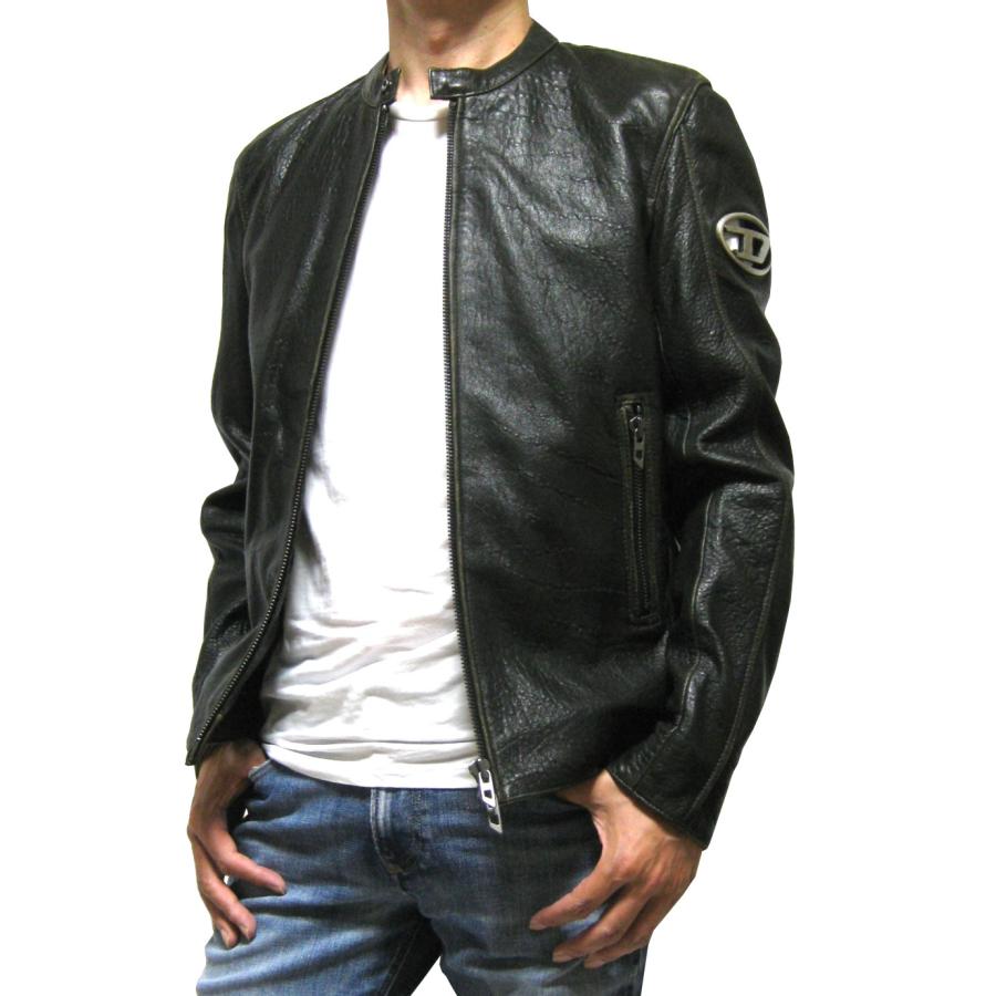 DIESEL（ディーゼル） 最後の1点！ メタルロゴプレート シープレザー