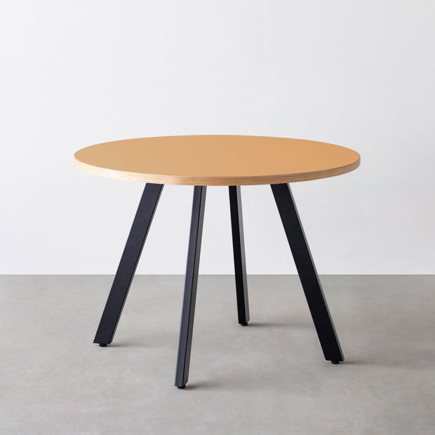 THE CAFE TABLE / リノリウム 全32色 Black Steel 4本脚 × ラウンド