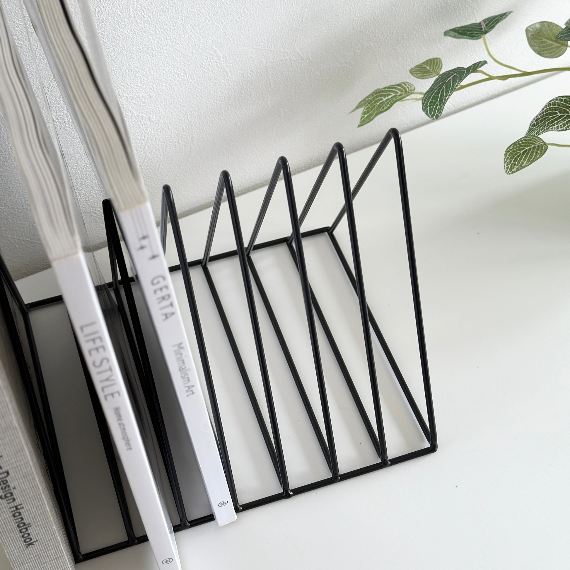 マガジンラック｜アイアンブックスタンド - territory