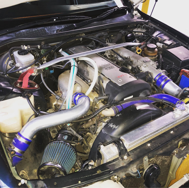 チェイサーのHKSレーシングサクション・HPIエアクリーナーに関する