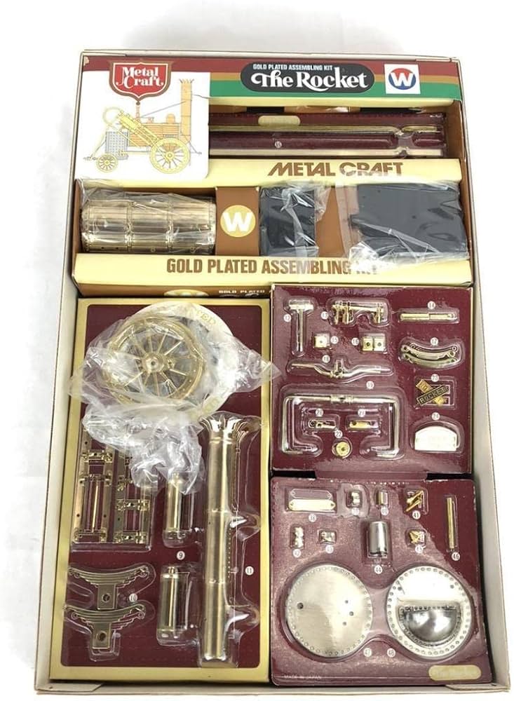 Amazon | THE ROCKET 蒸気機関車 鉄道模型 トーマス ロケット号