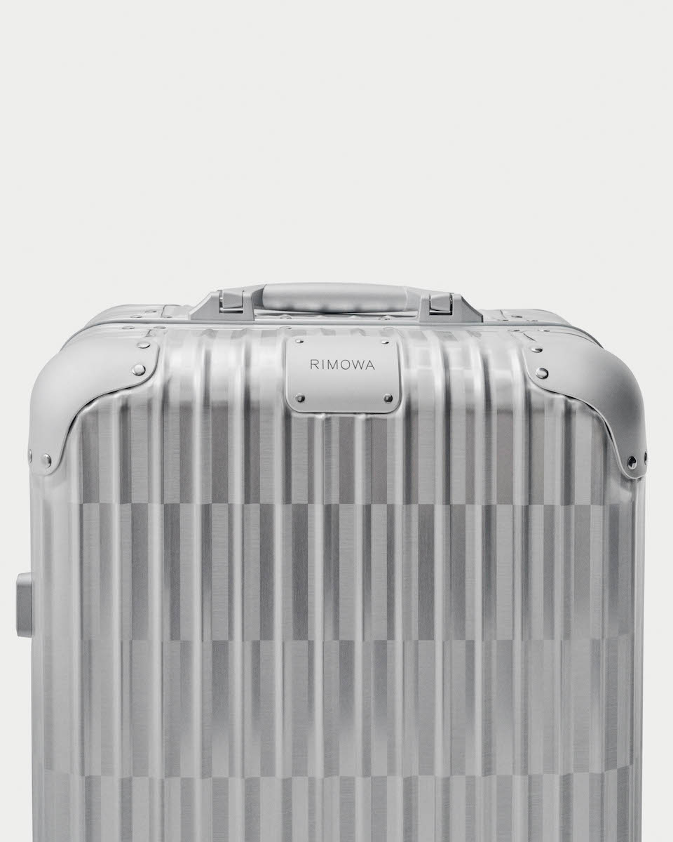 リモワ オリジナル 925.53.00.4 キャビン シルバー35リットル4輪