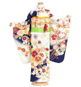 七五三で人気の式部浪漫着物をレンタル｜格安の着物レンタル(税込7,980