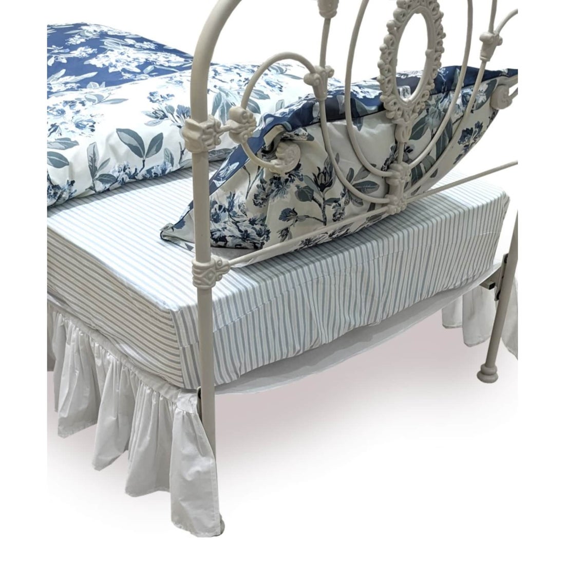 お取り置き商品 ローラアシュレイ セミダブルベッドフレーム お