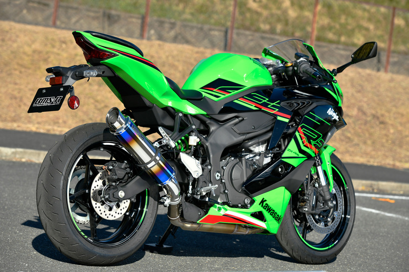 BEAMS G436-54-P1J ZX25R SE 8BK-ZX250H スリップオン R-EVO2 ヒート