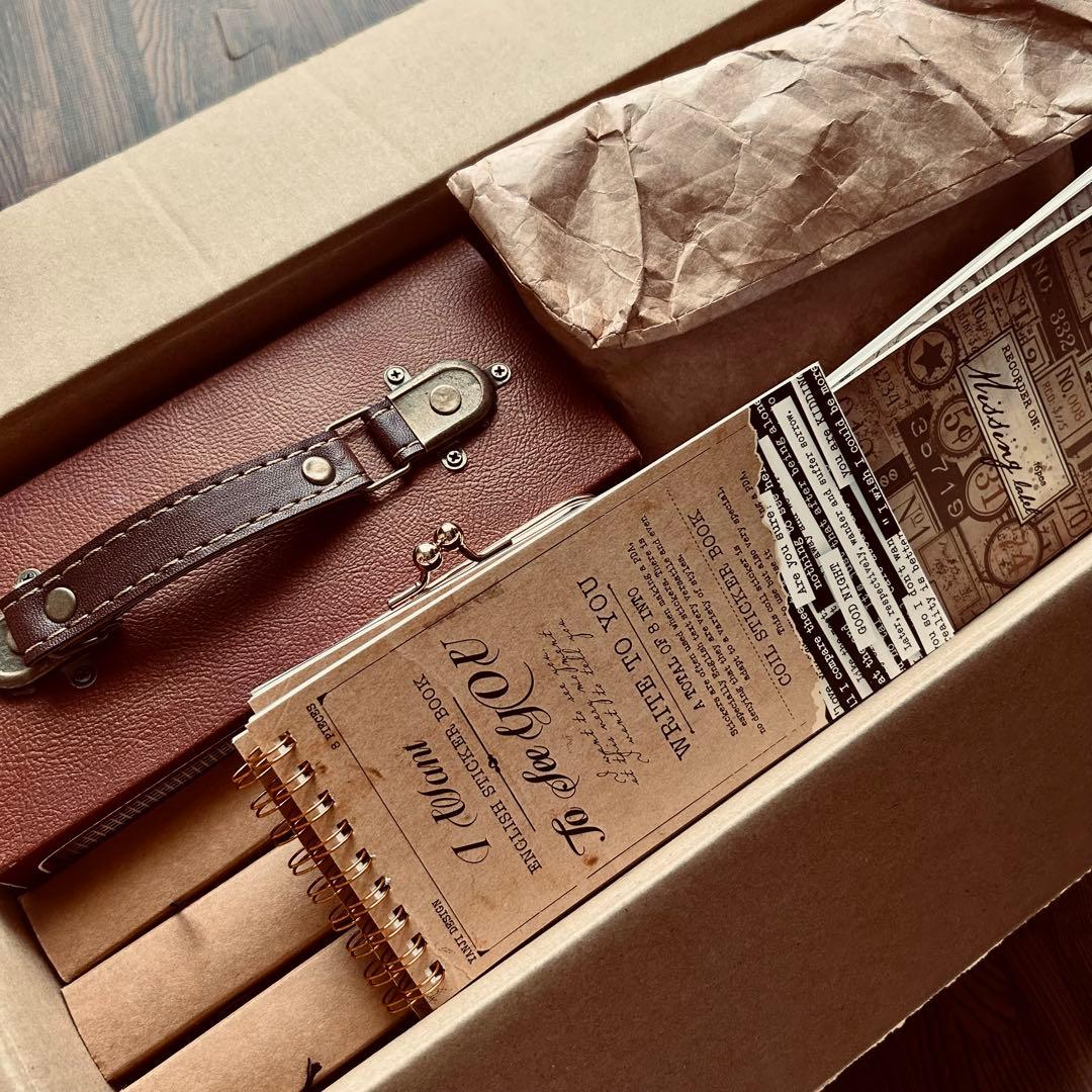 コラージュ素材 大容量まとめ売り／紙もの 木箱 ラジオ柄ケース付き 寄木細工 Yosegi-zaiku 秘密箱 4寸10回仕掛け 箱根伝統工芸品