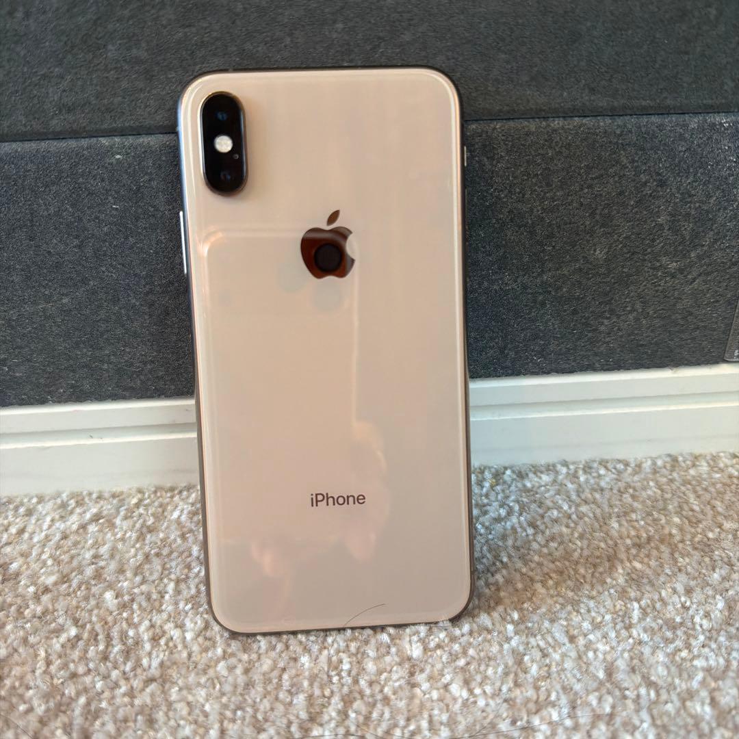 Apple iPhone XSゴールド 64GB SIMフリー - メルカリ