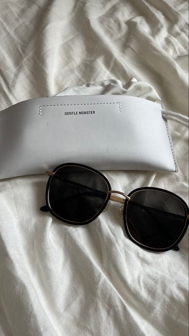 MarinaTazawa【超美品】GENTLE MONSTER These sunglasses make me look better👓💎 GENTLE MONSTER 銀座