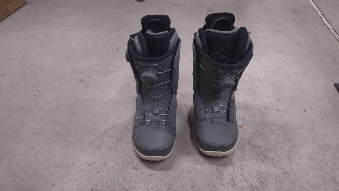 FLOWビンディング RIDEスノーボードブーツ 安く 買う