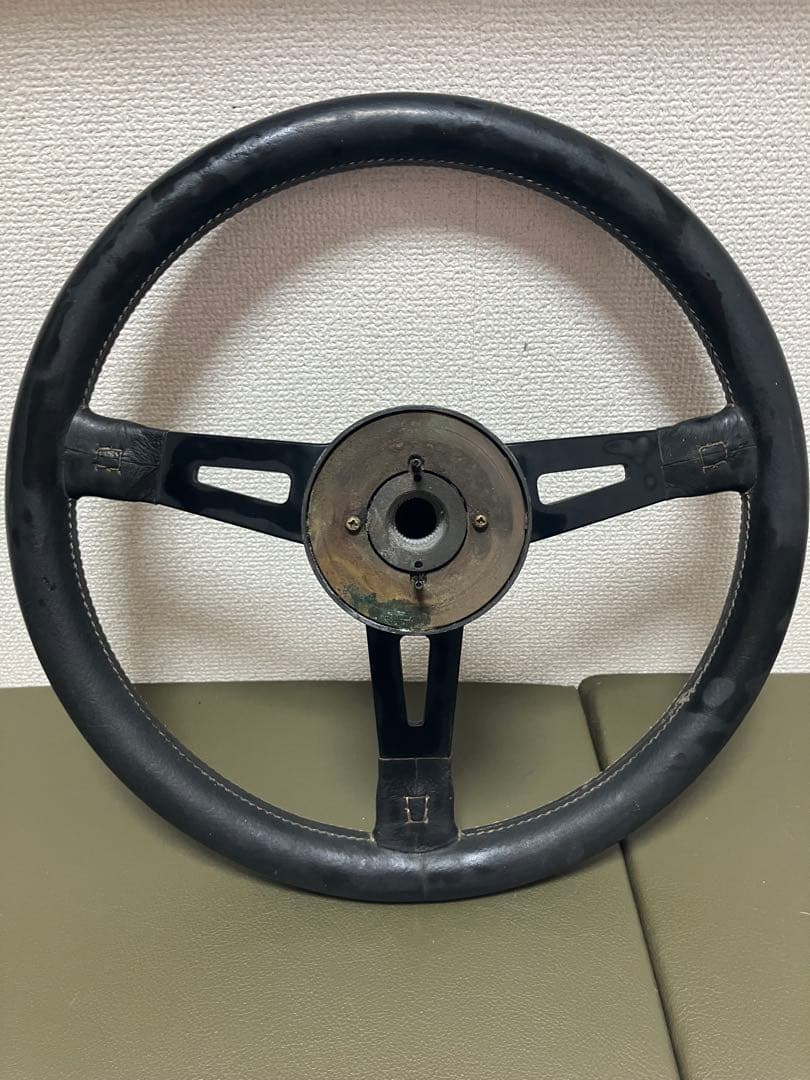 旧車カスタム】DATSUN × ABARTH ステアリング ハンドル／現状品 - メルカリ
