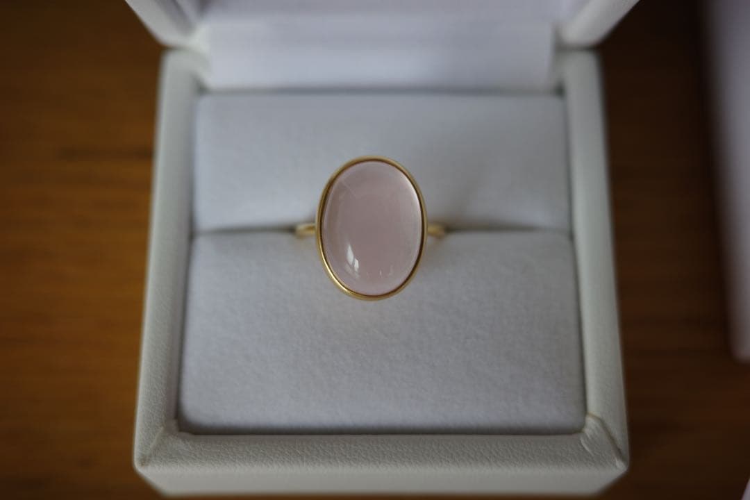 マリハ アースドロップス リング ローズクォーツ カボション 12号