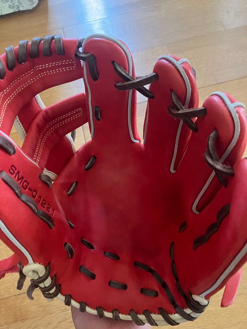 犬*叉様 赤色 軟式グローブ SMG-01221 - メルカリ