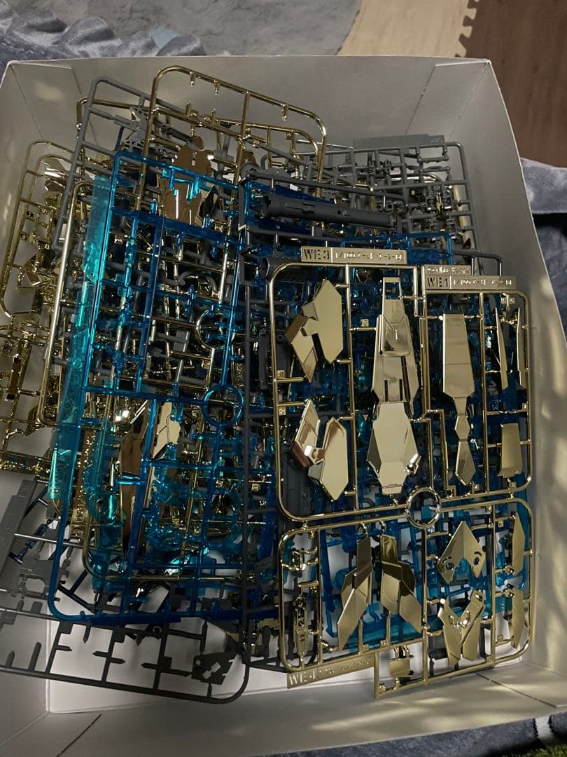 BANDAI RX-0 ユニコーンガンダム 3号機 フェネクス Amazon | MG 機動戦士ガンダムUC RX-0 ユニコーンガンダム3号機