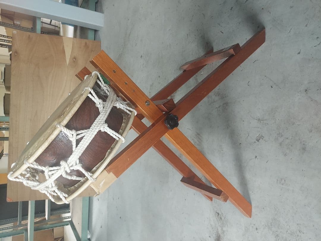 中型 和太鼓 手作りスタンド付きの通販はau PAY マーケット - 輸入雑貨