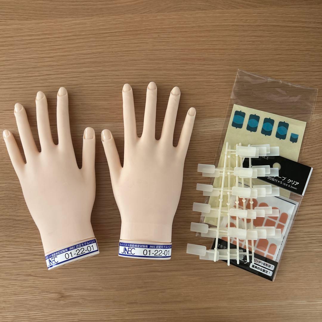 認定モデルハンドセット、ネイルチップ、両面テープ、キューティクルシール付き 認定モデルハンドセット（チップ、両面テープ、ルースキューティクル