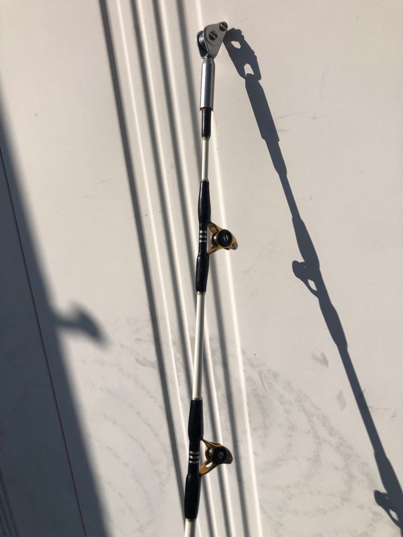 カーボンファイバー スピニングロッド 2.1m 黒オレンジ