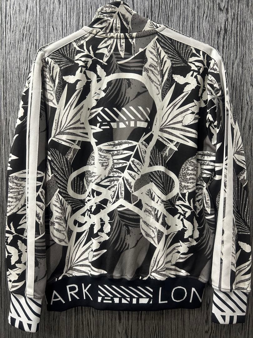 激レアデザイン　マークアンドロナ セットアップ 激レアデザイン マークアンドロナ セットアップ 激レアデザイン マーク