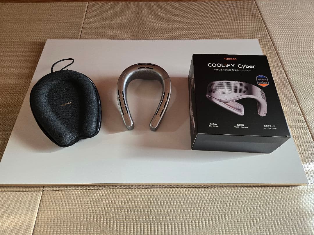 TORRAS COOLIFY Cyber 冷却·加熱 TORRAS COOLiFY Cyber 最強冷却ウェアラブルエアコン - 新世代ネック