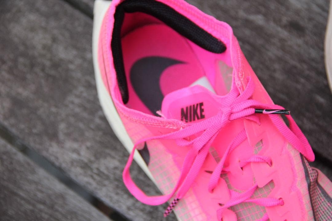 【中古品】ナイキ　ズームxヴェイパーフライ　ネクスト%ピンク　27.0cm